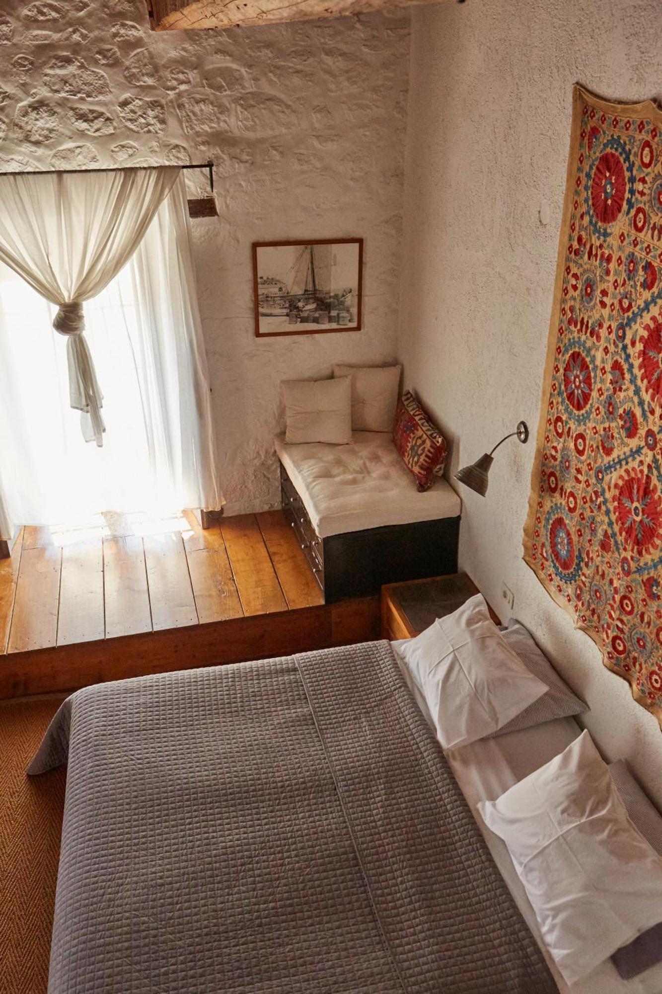 Bratsera Boutique Hotel Идра Экстерьер фото